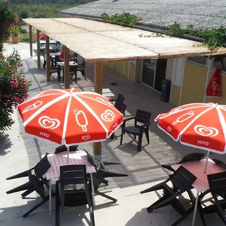 Avec Terrasse Proche Plage, 1 Chambre, 4 Pers. - Api-1-52-901 * Sorbo-Ocagnano